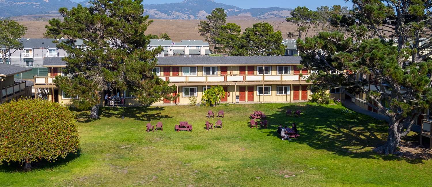 ENJOY AFFORDABLE LODGING, SELECT AMENITIES, AT OUR SAN SIMEON MOTEL